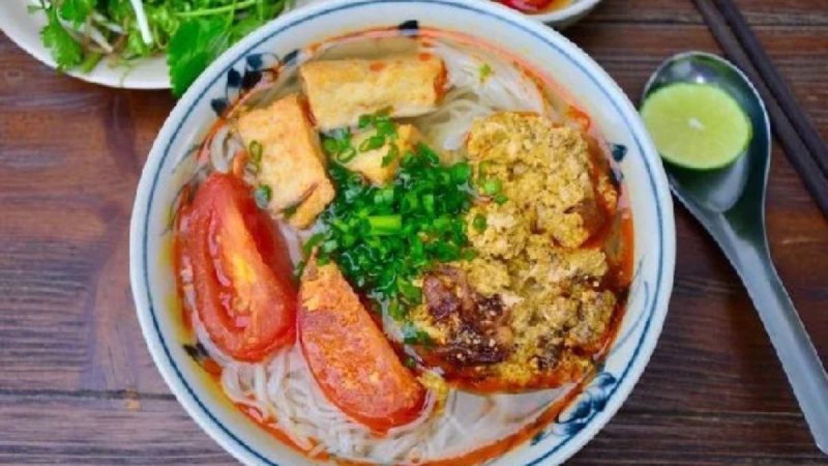 Món bún riêu cua