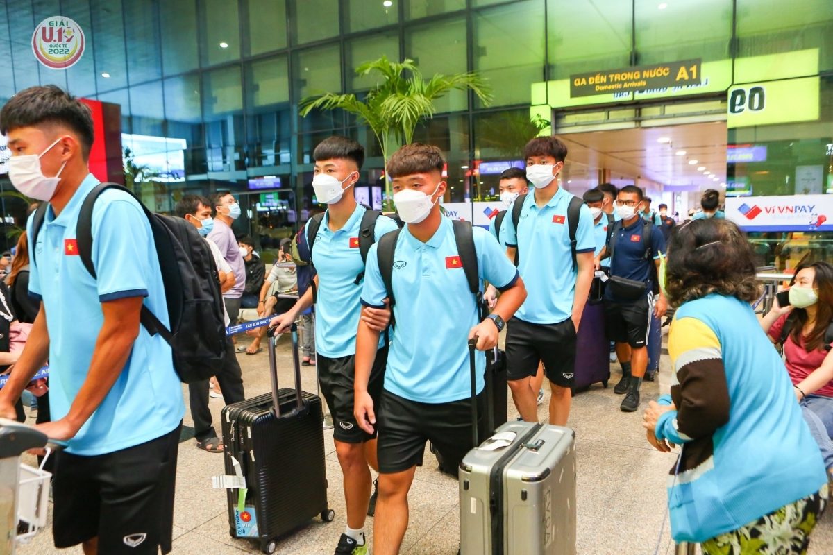 Tuyển U20 Việt Nam di chuyển vào Bình Dương tham dự Giải U19 quốc tế