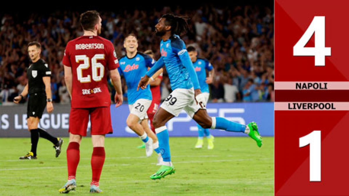 Liverpool thảm bại trong chuyến làm khách trên sân của Napoli (Ảnh: Internet)