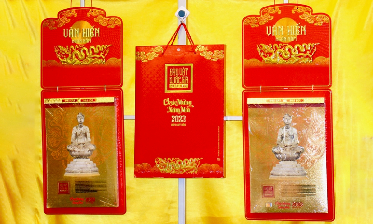 Cuốn lịch trở thành một cuốn sách đẹp về đời sống văn hóa tinh thần, tôn giáo tín ngưỡng, những sinh hoạt đời thường của dân tộc trải dài qua hàng ngàn năm lịch sử