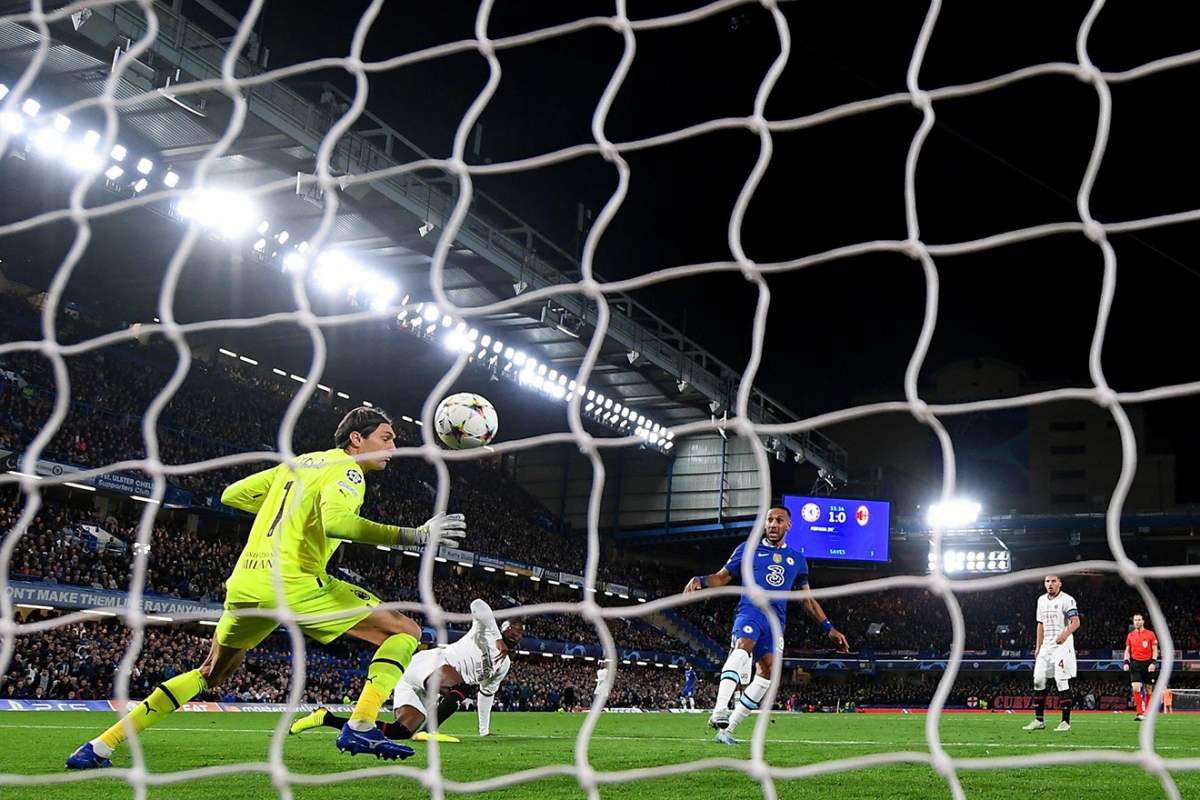 Aubameyang lập công (Ảnh: Internet)