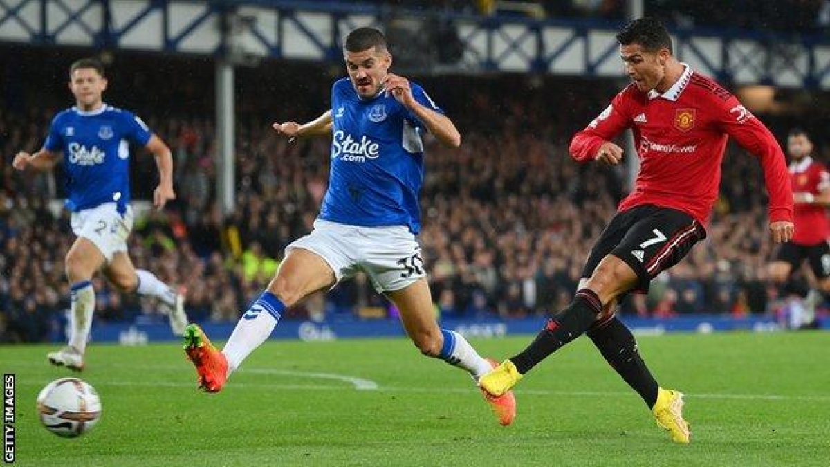 Ronaldo ấn định chiến thắng cho MU (Ảnh: Getty Images)
