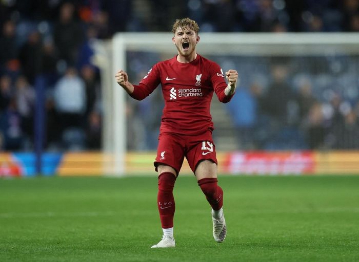 Harvey Elliott khép lại trận đại thắng cho Liverpool (Ảnh: Internet)