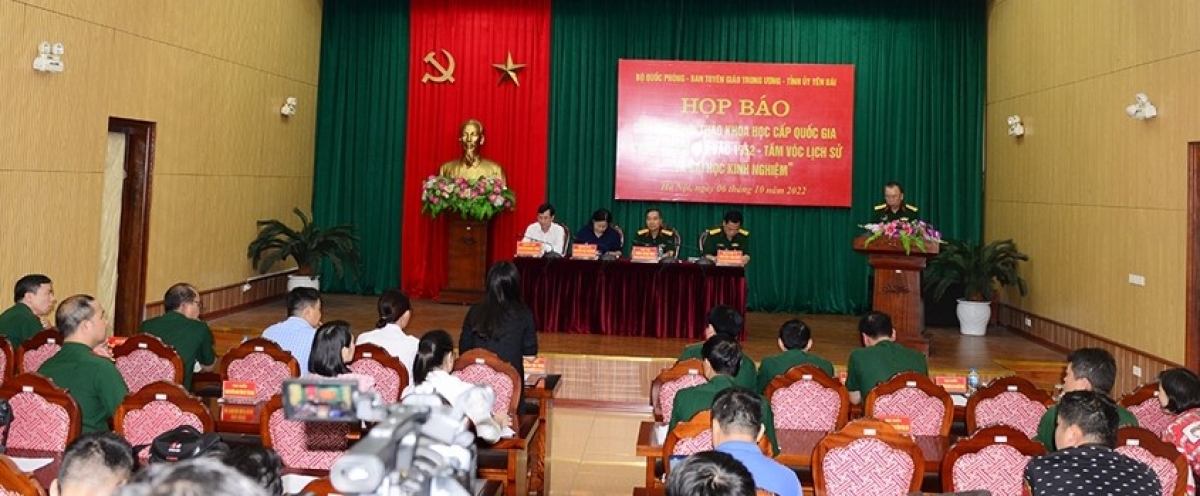 Quang cảnh tại cuộc họp báo chiều 6/10/2022