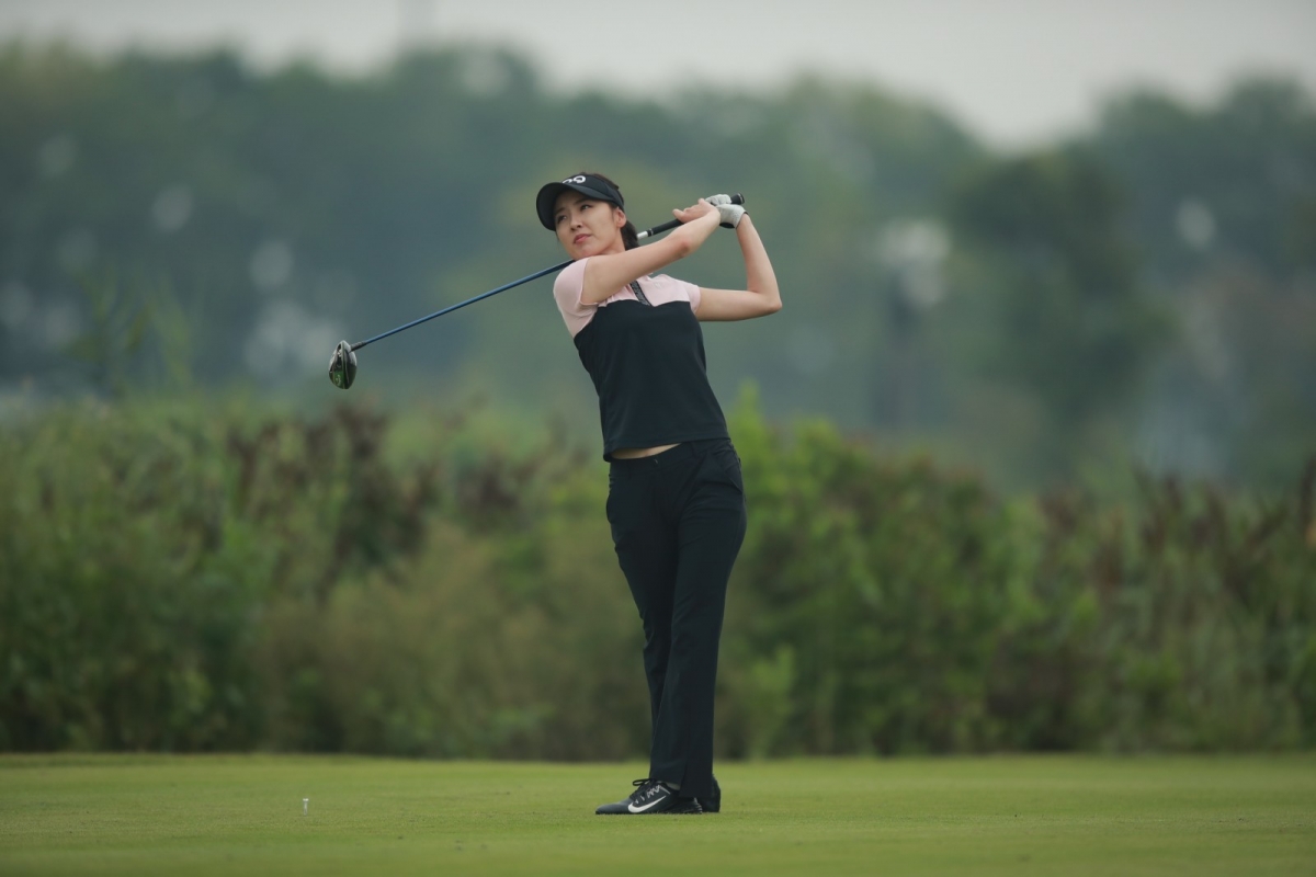 Nhà vô địch Vietnam Open - Lina Kim đứng trong tốp đầu bảng nữ sau vòng 1