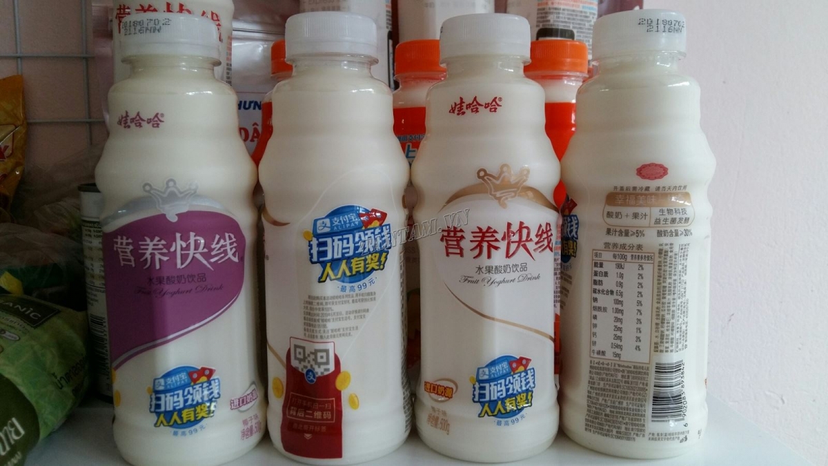 Sữa chua không rõ nguồn gốc tiềm ẩn nhiều nguy cơ đối với sức khỏe