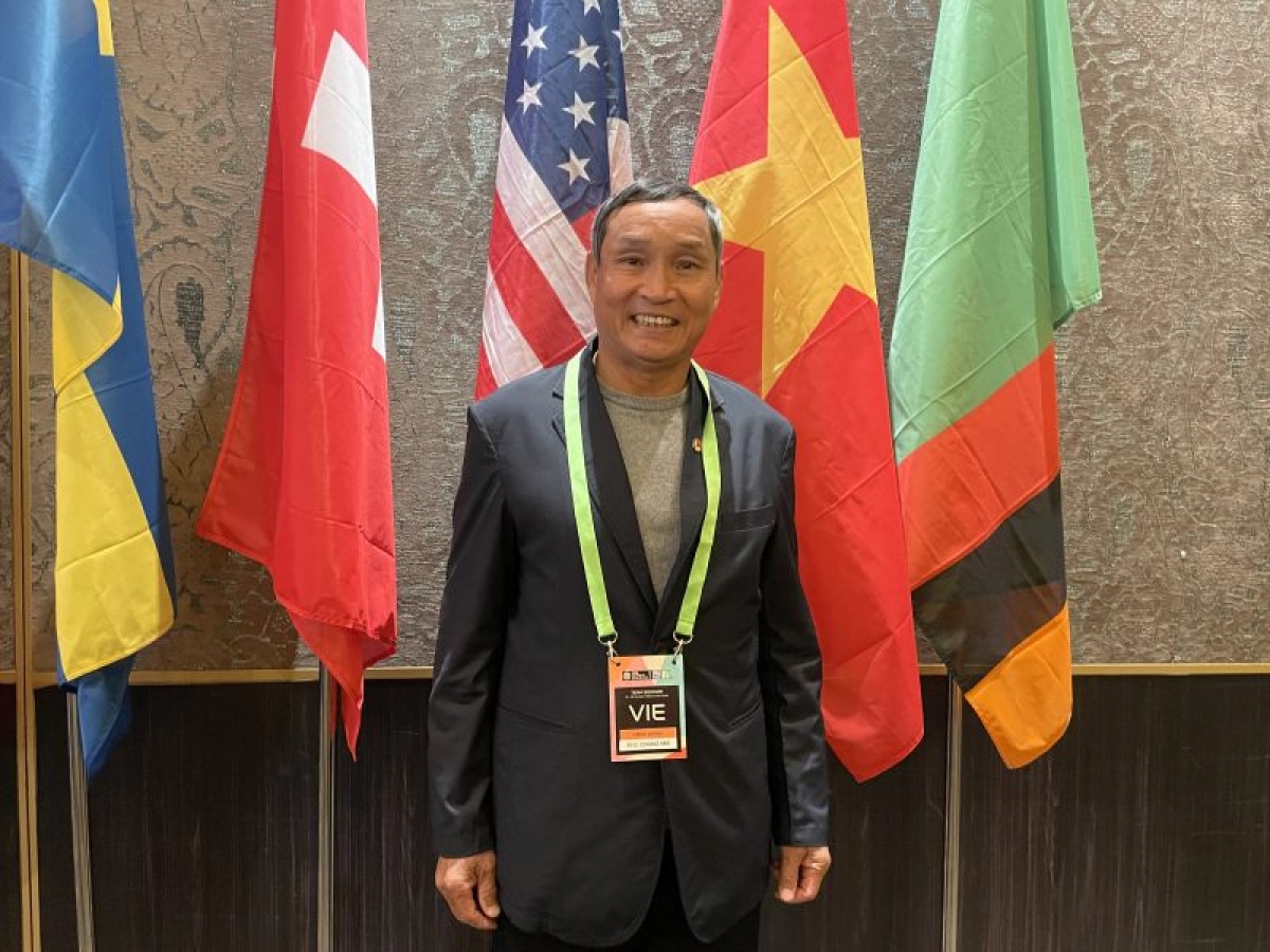 HLV Mai Đức Chung dự lễ bốc thăm VCK FIFA World Cup nữ 2023