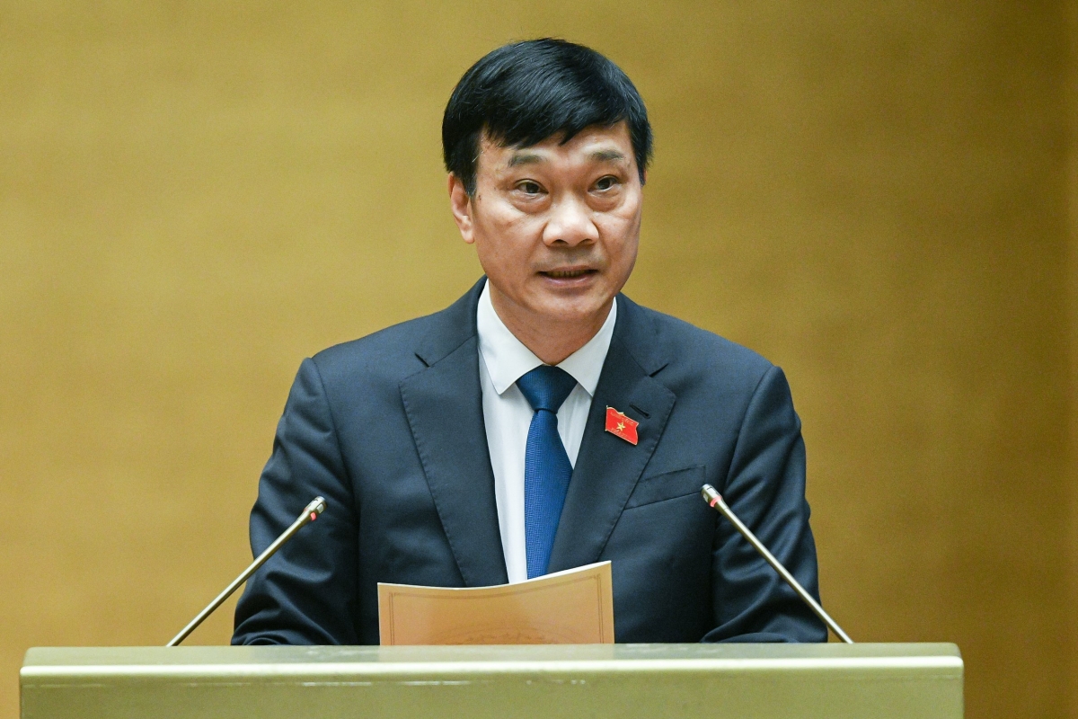 Chủ nhiệm Ủy ban Kinh tế Vũ Hồng Thanh trình bày báo cáo tiếp thu Luật Dầu khí (sửa đổi)