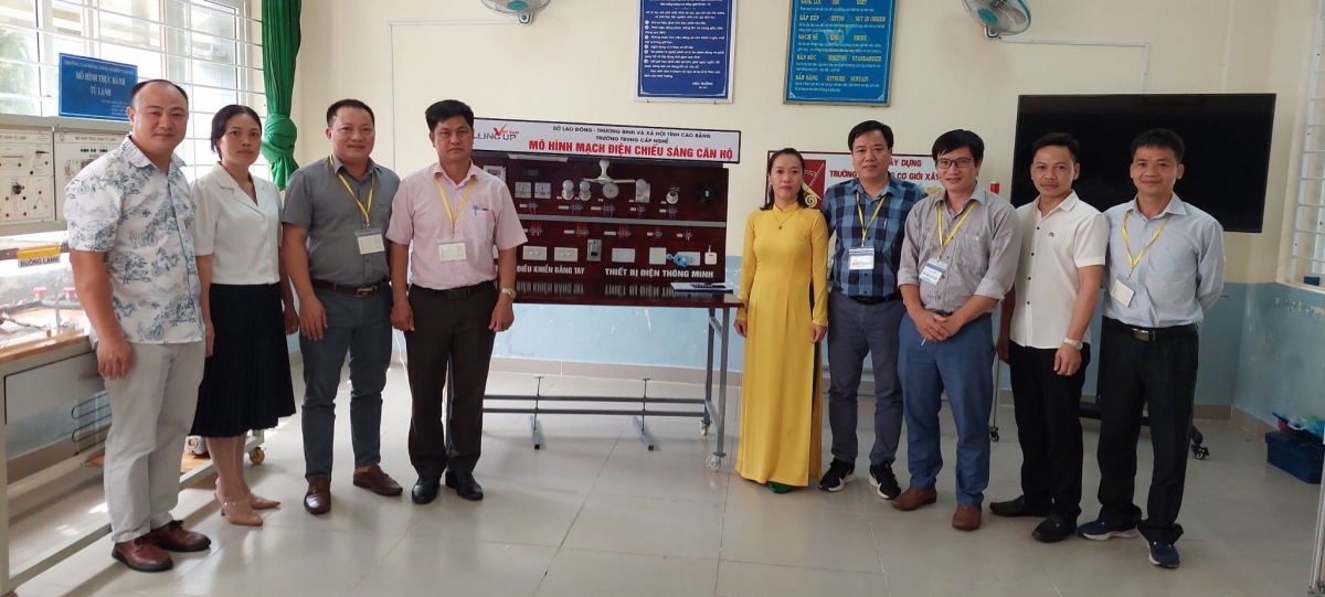 Thiết bị Mạch điện chiếu sáng căn hộ của Trường Trung cấp nghề Cao Bằng chỉ có giá 3 triệu đồng