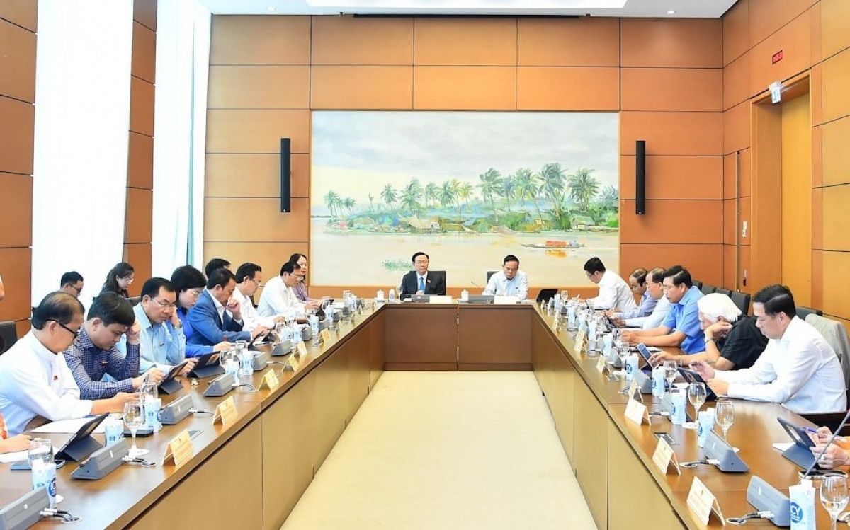 Một phiên thảo luận tại tổ của đại biểu Quốc hội