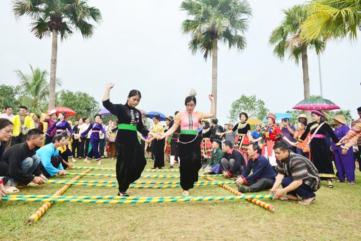Ngày hội nhằm tôn vinh những giá trị văn hóa truyền thống tốt đẹp của các dân tộc vùng Tây Bắc