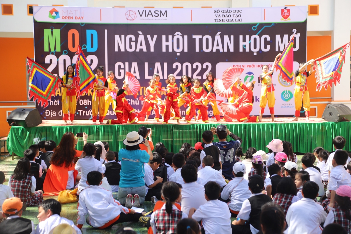 Ngày hội Toán học mở lần đầu tiên được tổ chức tại Gia Lai