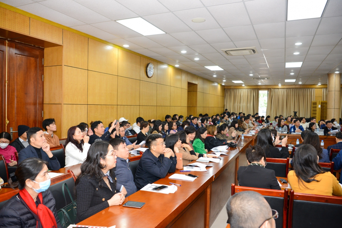 Hội thảo về Kỳ thi đánh giá tư duy 2023 của ĐH bách Khoa Hà nội nhận được sự quan tâm của nhiều thí sinh, phụ huynh và các thầy cô giáo, các chuyên gia giáo dục