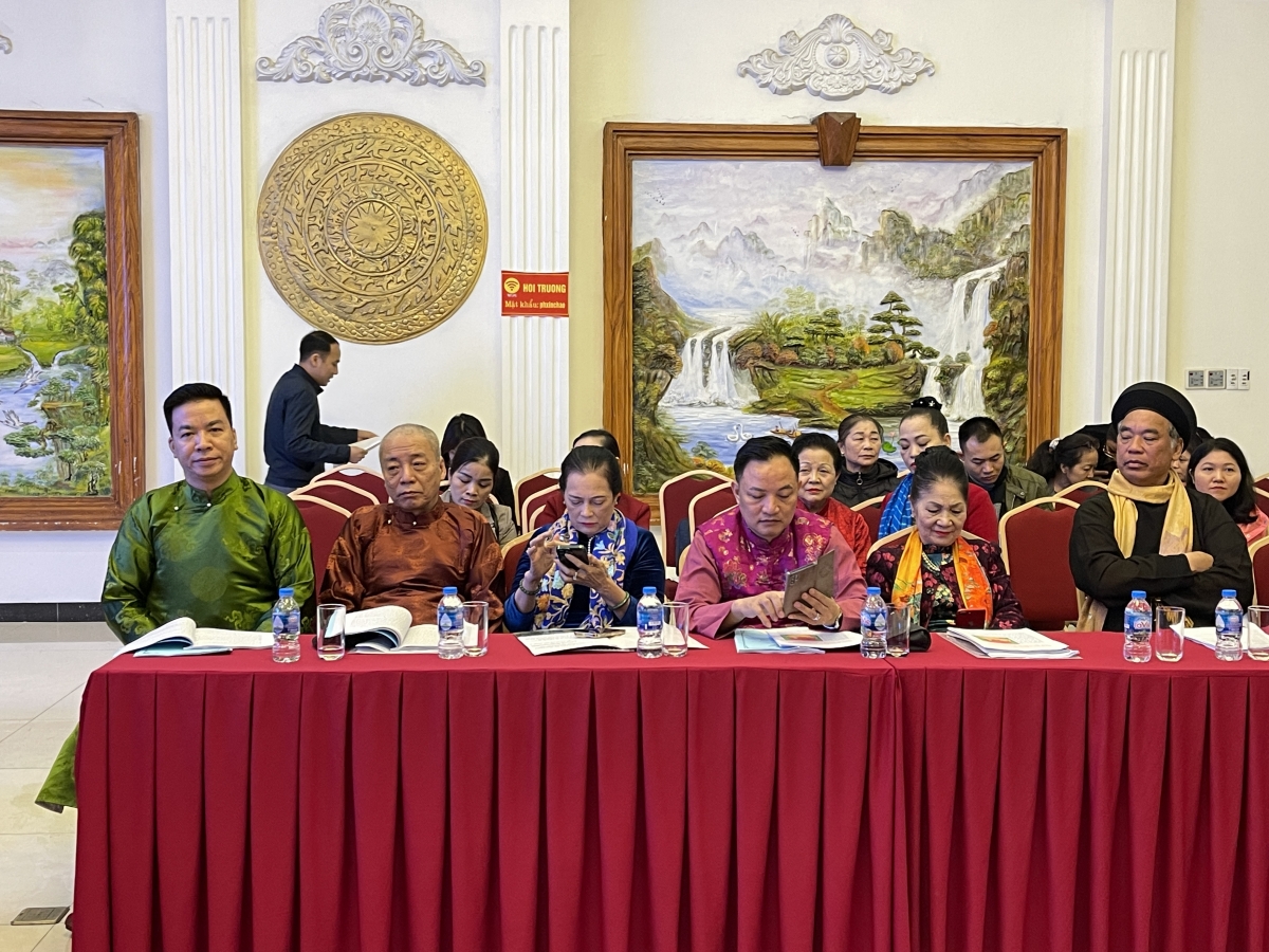 Các Nghệ nhân nhân dân, Nghệ nhân ưu tú thực hành Tín ngưỡng thờ Mẫu Tam Phủ ở các địa phương dự hội nghị - hội thảo