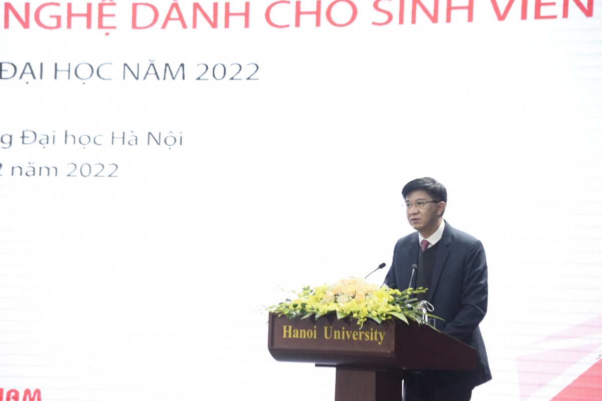 TS Trịnh Xuân Hiếu, Vụ trưởng Vụ Khoa học, công nghệ và môi trường (Bộ GD-ĐT) phát biểu