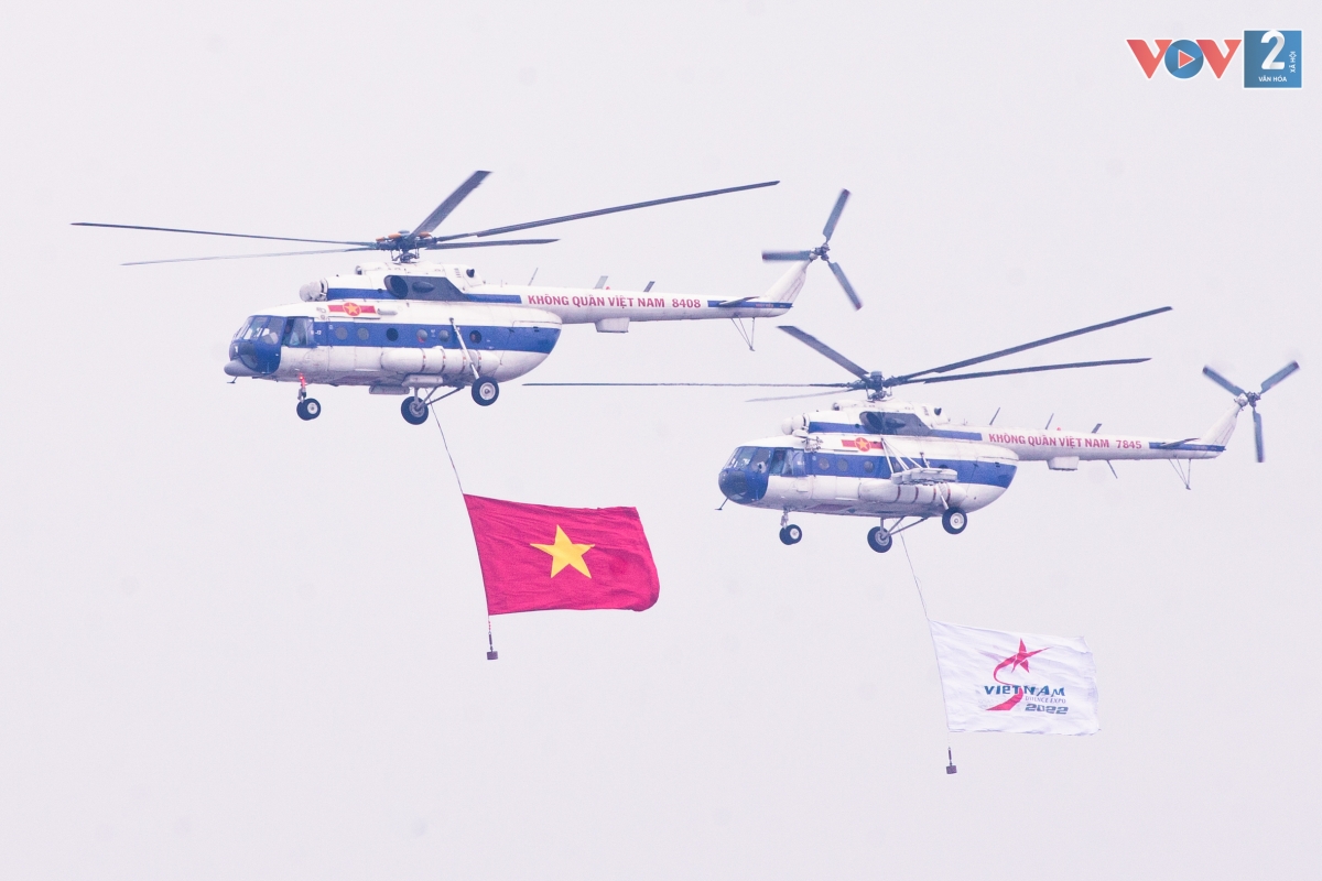 Triển lãm Quốc phòng quốc tế Việt Nam 2022 diễn ra đến ngày 10/12, thu hút hơn 170 đơn vị, doanh nghiệp đến từ 30 quốc gia trên thế giới trong khu vực ASEAN, châu Á, châu Âu, châu Mỹ tham gia trưng bày các phương tiện chiến đấu, giải pháp công nghệ, vũ khí, trang bị sử dụng cho lực lượng hải quân, lục quân, phòng không-không quân, tác chiến không gian mạng và các trang thiết bị hậu cần, kỹ thuật.