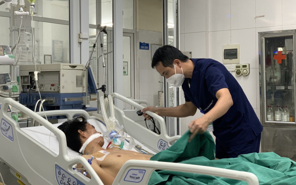 Nhiều trường hợp bệnh nhân sốt xuất huyết tử vong do nhập viện muộn