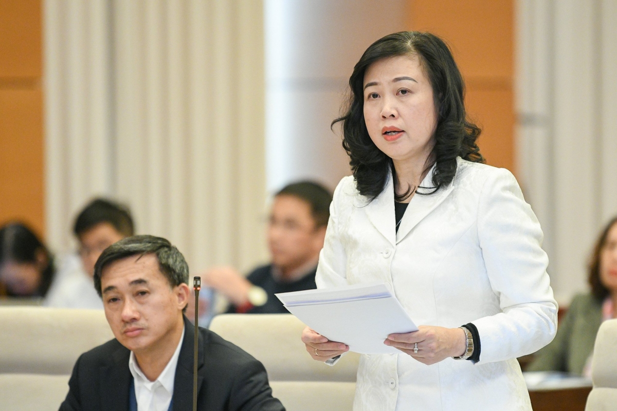 Bộ trưởng Bộ Y tế Đào Hồng Lan tiếp thu, giải trình về dự án Luật Khám bệnh, chữa bệnh