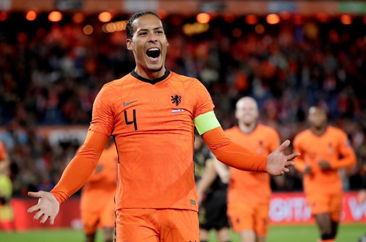 Trung vệ Virgil van Dijk đang thể hiên xuất sắc vai trò của mình ở hàng thủ. (Ảnh: Internet)