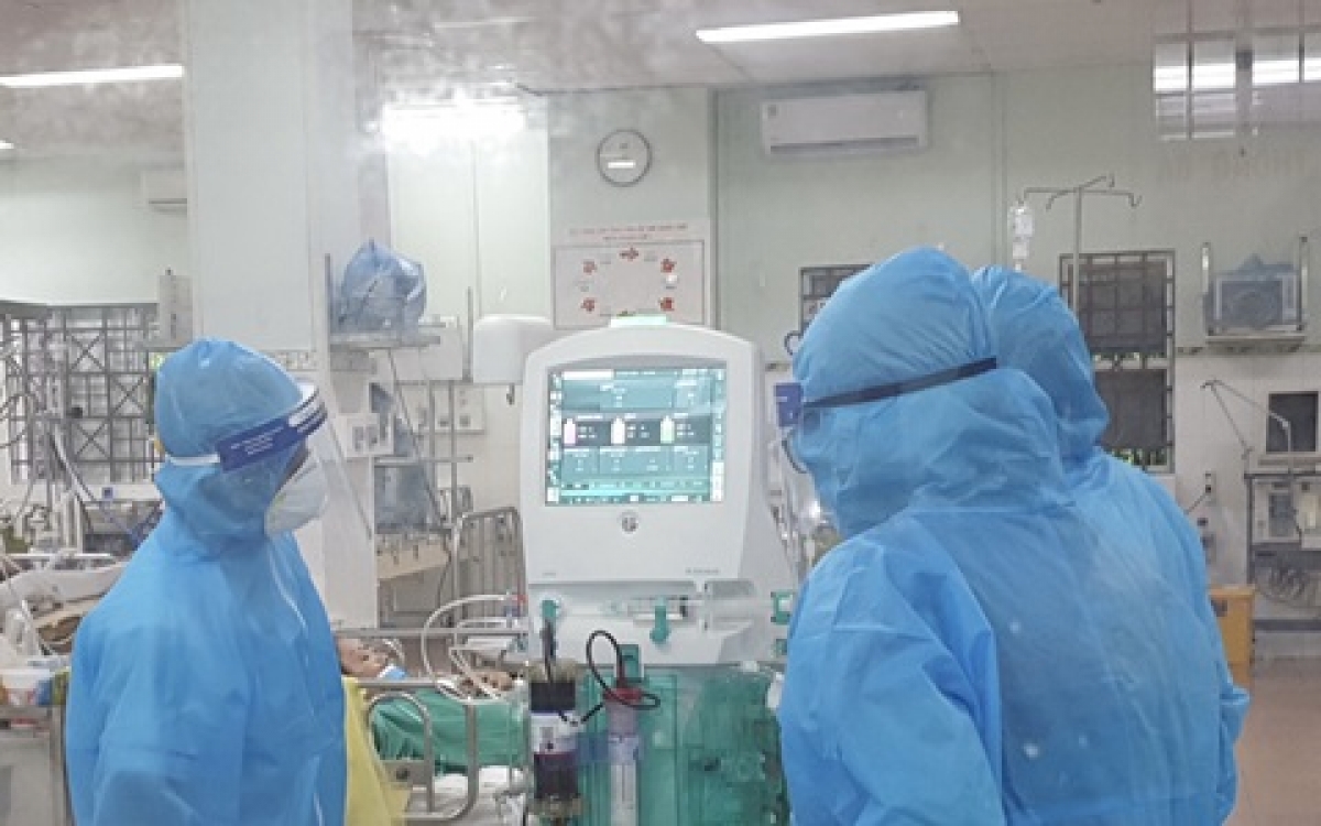 Truyền máu để điều trị bệnh nhân bị nhiễm Covid-19, một bệnh truyền nhiễm mới nổi