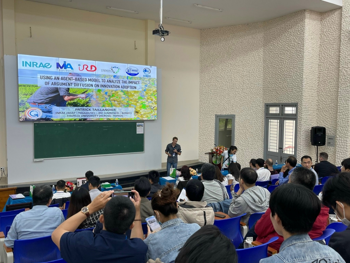 GS Patrick Taillandier, Viện Nghiên cứu Quốc gia Pháp về Nông nghiệp Thực phẩm và môi trường , mạng lưới nghiên cứu Quốc tế UMMISCO chia sẻ về các phương pháp Toán học và Tin học cho các hệ thống phức tạp 