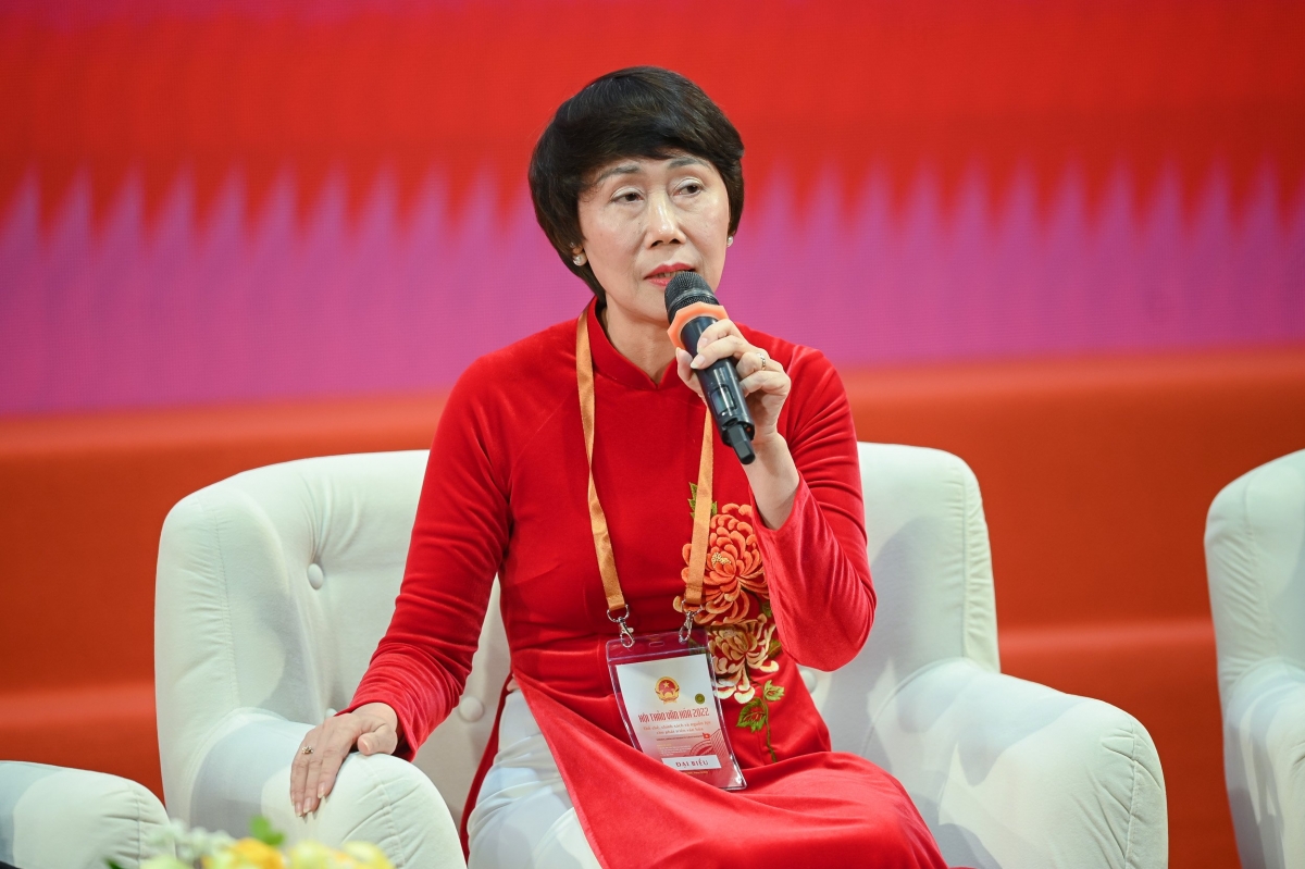 GS.TS Từ Thị Loan