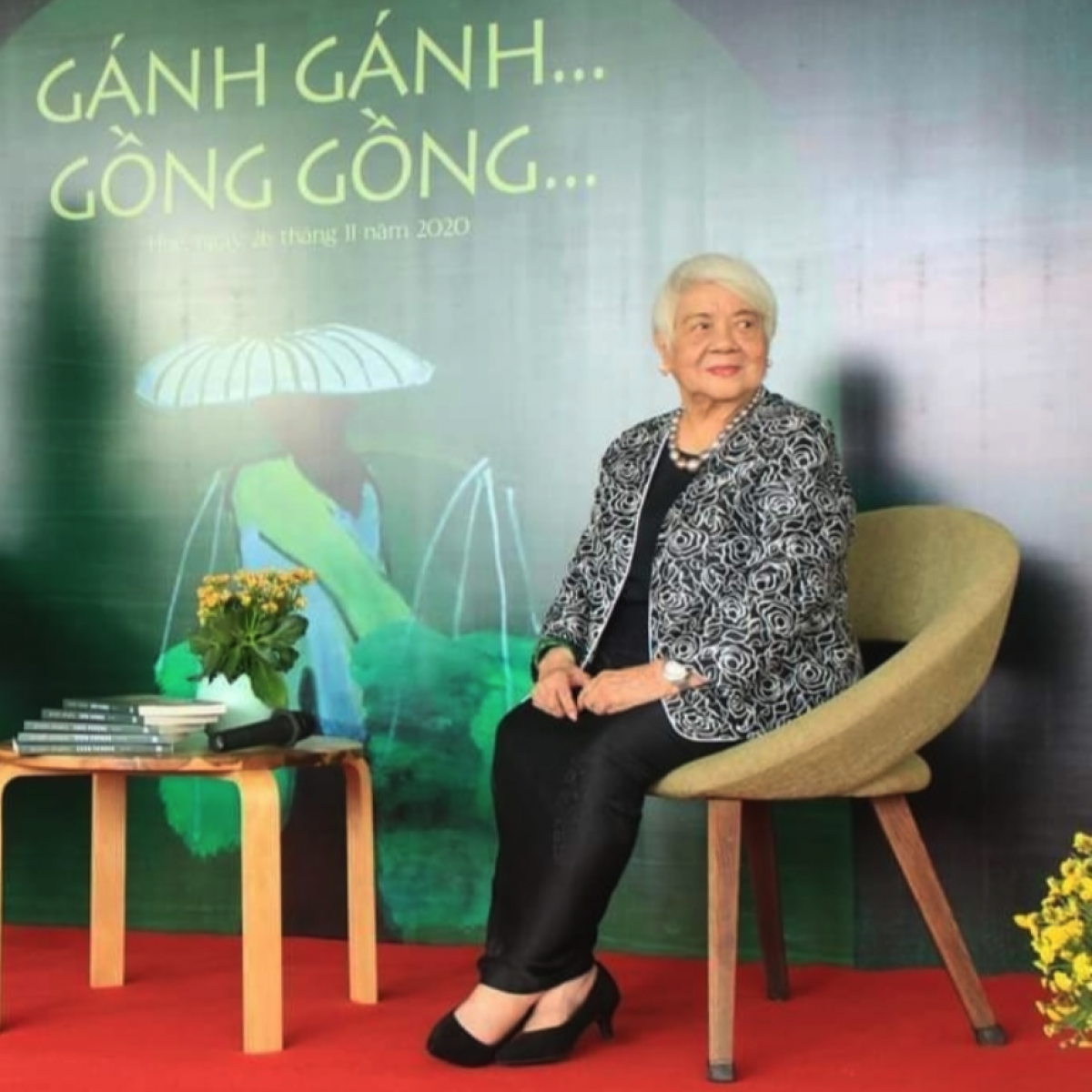 Bà Xuân Phượng mong muốn bạn bè thế giới biết đến một Việt Nam bình an, tươi đẹp, chuyển mình mạnh mẽ sau chiến tranh