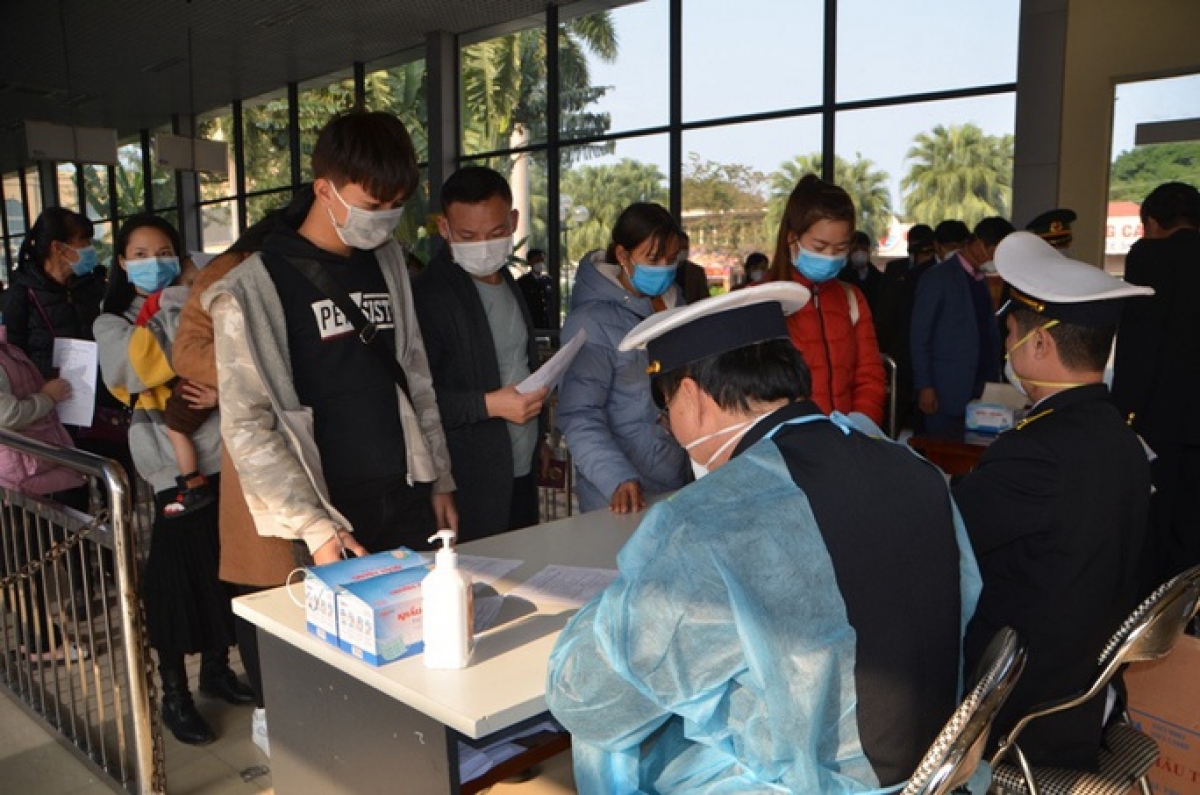 Từ ngày 8-1, người và hàng hóa xuất khẩu qua các cửa khẩu tại TP Móng Cái sẽ dừng xét nghiệm Covid-19 bằng phương pháp PCR