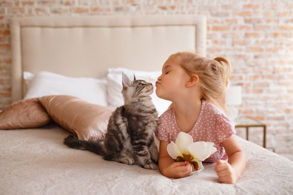 Nuôi thú cưng mang lại nhiều lợi ích đối với trẻ
