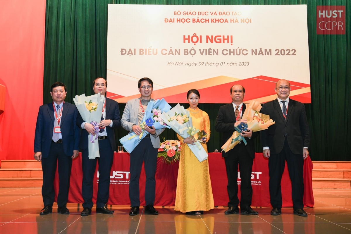 PGS.TS Trương Thu Hương được vinh danh “Tác giả chính công trình khoa học có ảnh hưởng"