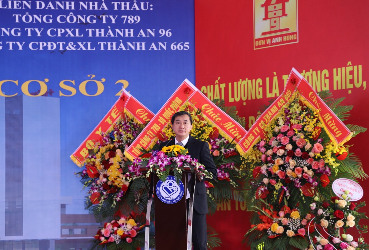 Thứ trưởng Bộ Y tế Trần Văn Thuấn