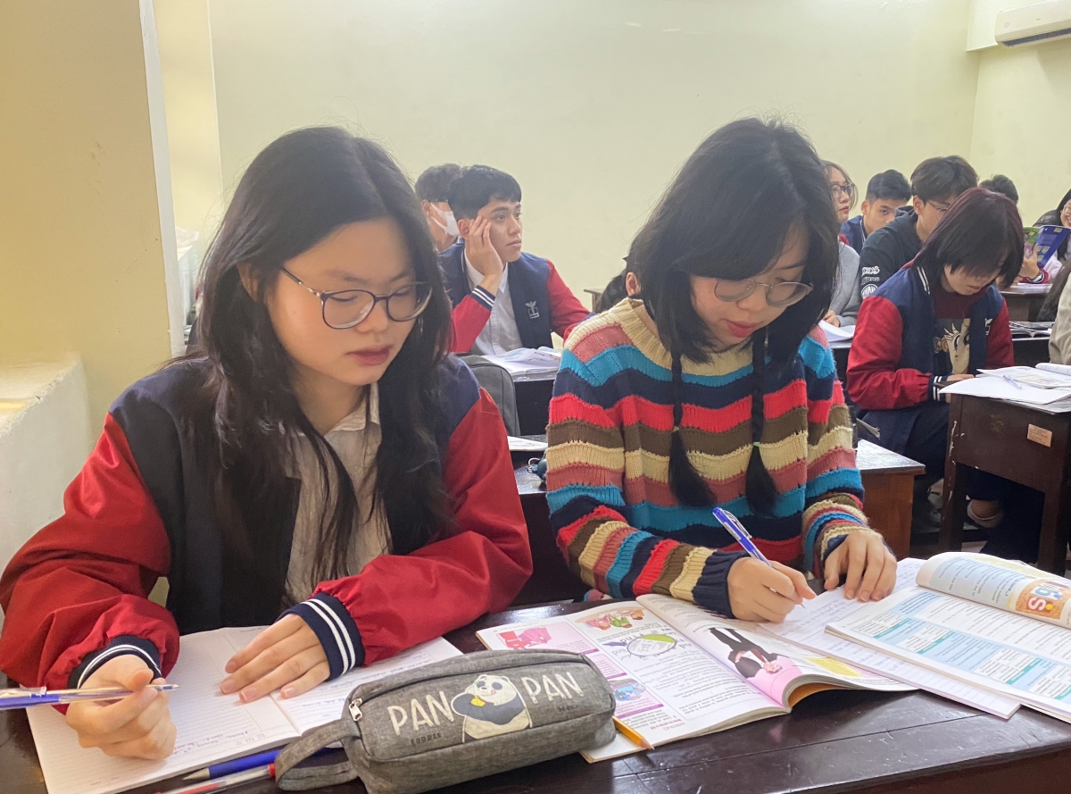 Học sinh khối 12 trở lại guồng học tập ngay sau kỳ nghỉ Tết.