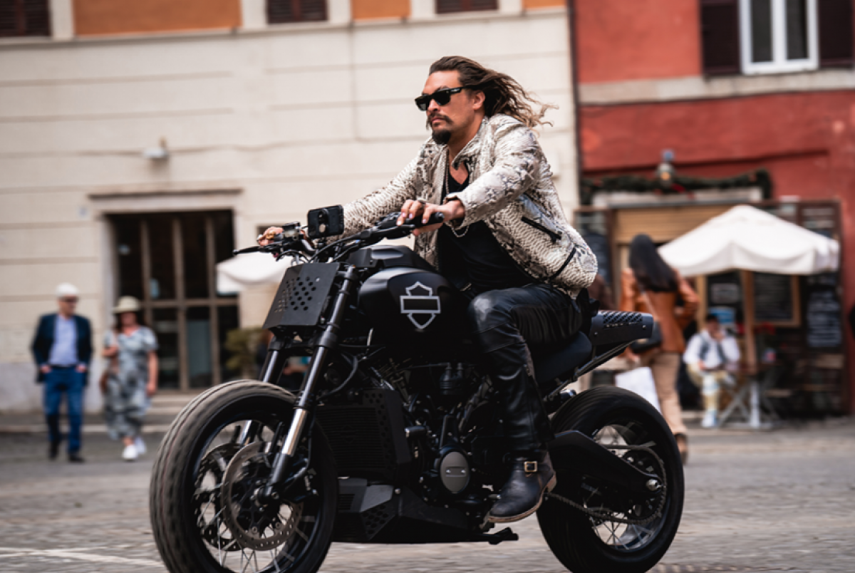 Dante (Jason Momoa) - một bóng ma từ quá khứ
- hứa hẹn là kẻ thù nguy hiểm nhất Dom từng đối mặt.