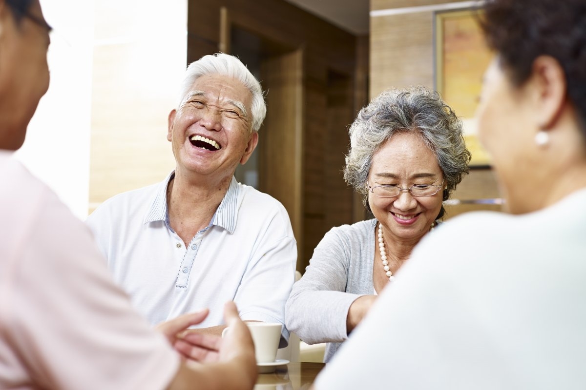 Người già thay đổi quan niệm về “chữ hiếu” để sống hạnh phúc (Ảnh minh họa)