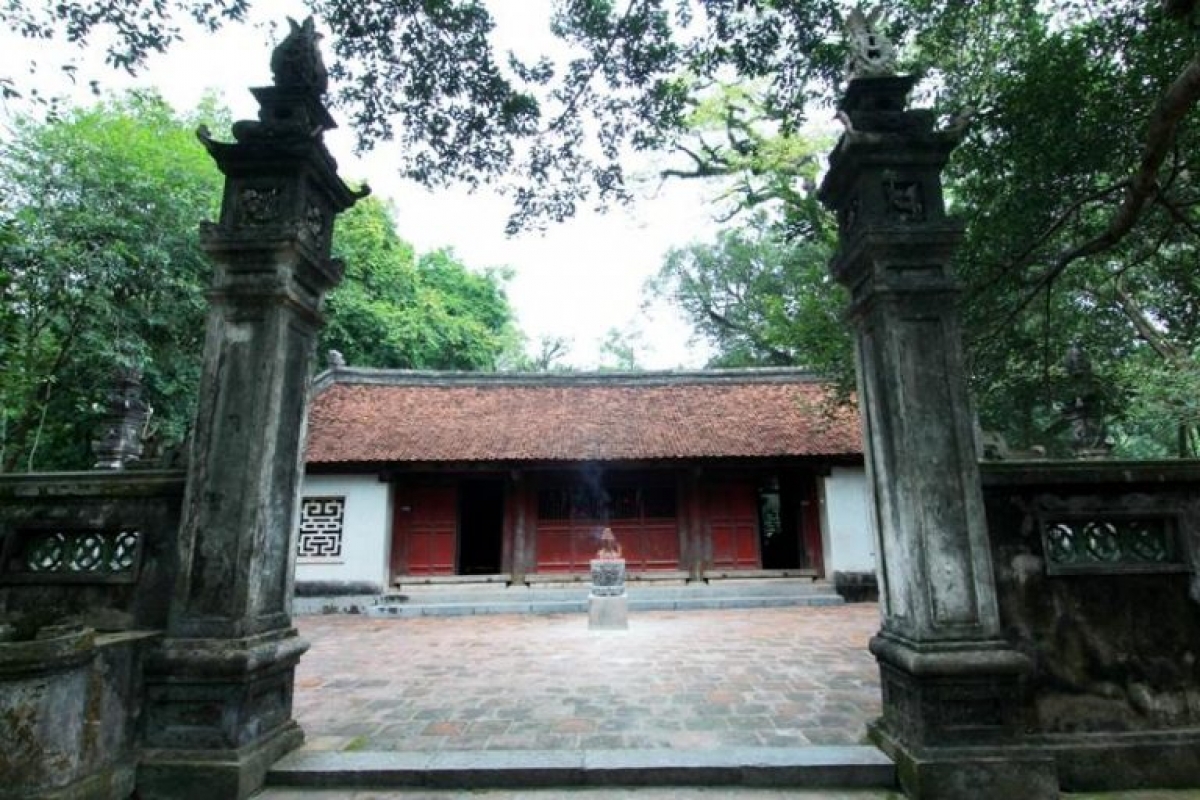 Đền Hạ có không gian đậm chất cổ xưa
