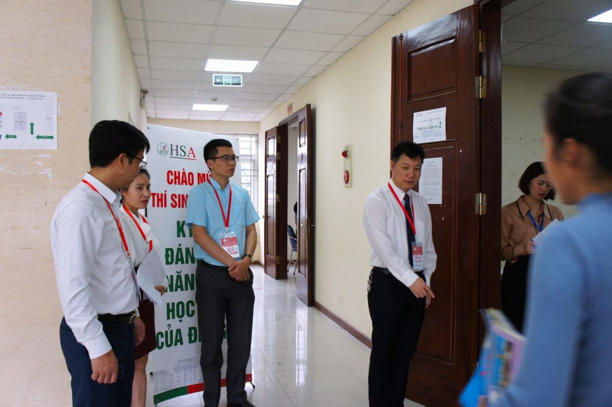 Hội đồng thi kiểm tra địa điểm thi trước ca thi