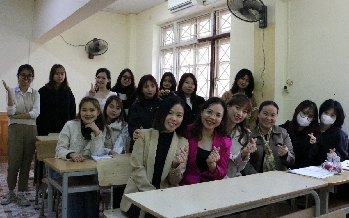 Sinh viên ngành Công tác xã hội (Trường ĐHSP Hà Nội)