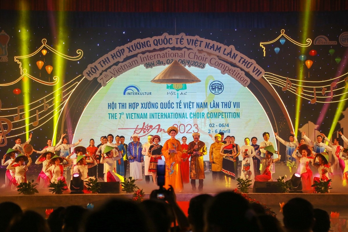 Trình diễn nghệ thuật trong đêm khai mạc
