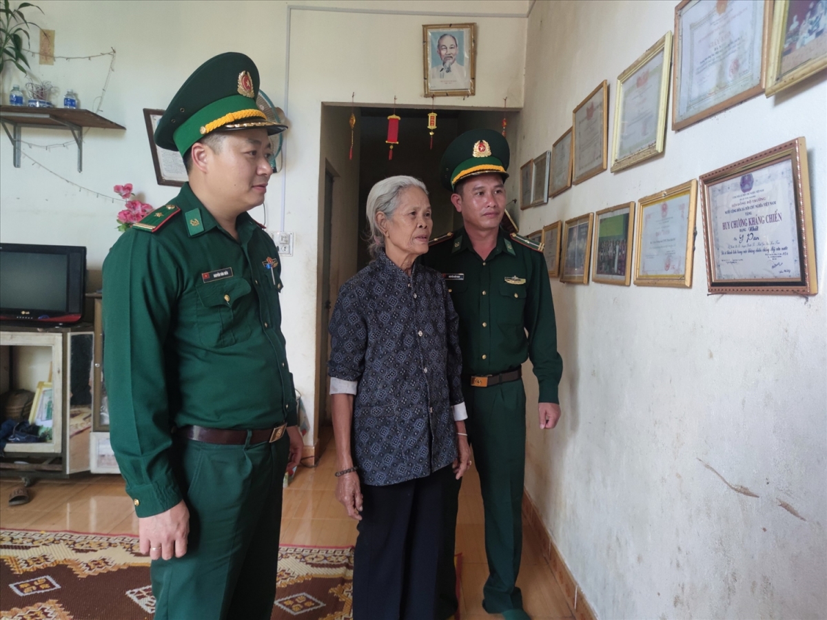 Già làng Y Pan chia sẻ về những ghi nhận của các cấp, các ngành dành cho mình