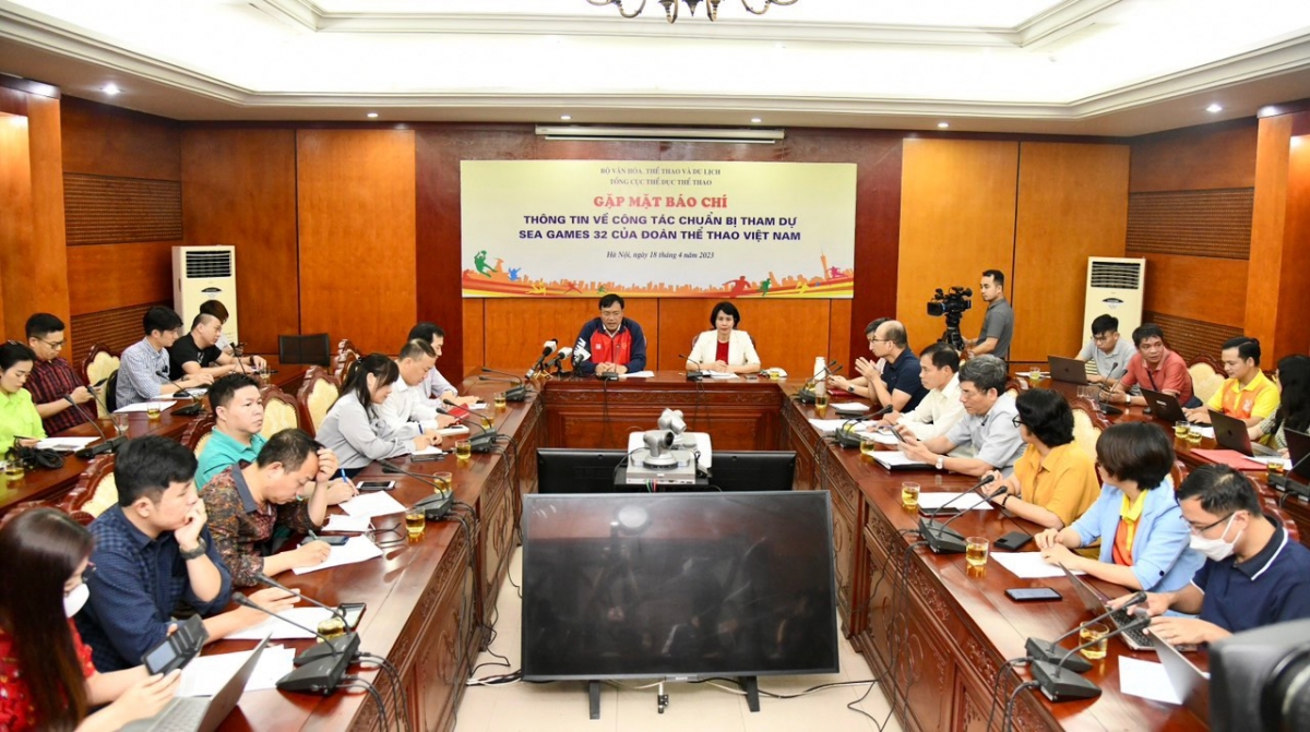 Lãnh đạo Tổng cục TDTT trao đổi thông tin về công tác chuẩn bị tham dự SEA Games 32