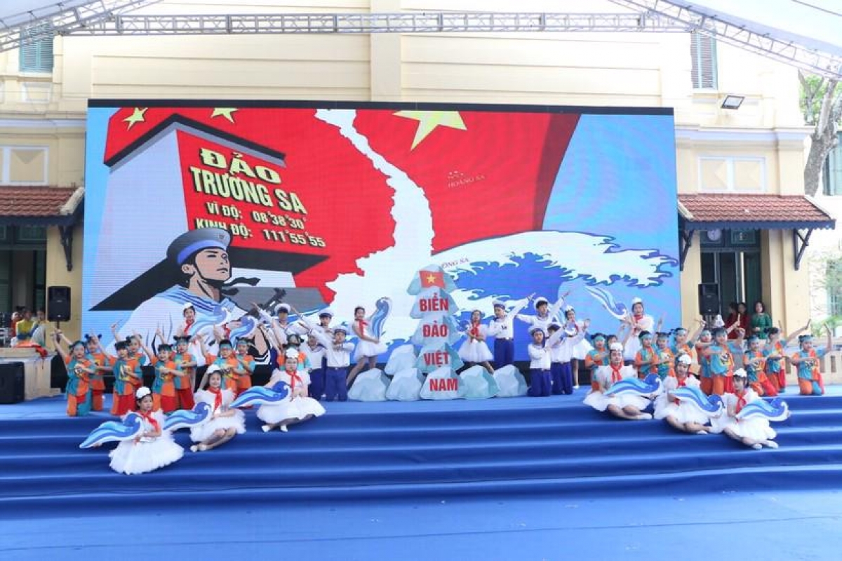 Tiết mục văn nghệ về chủ đề biển đảo