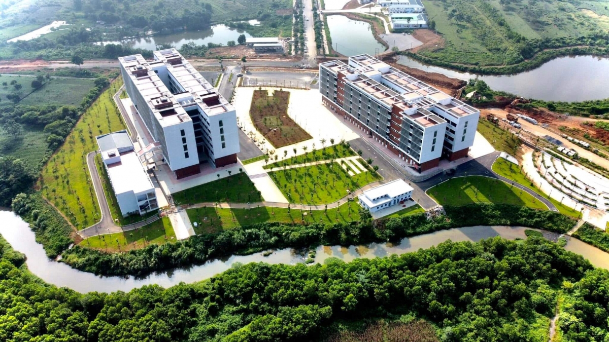 Tổ hợp giảng đường ĐHQG Hà Nội tại Hòa Lạc