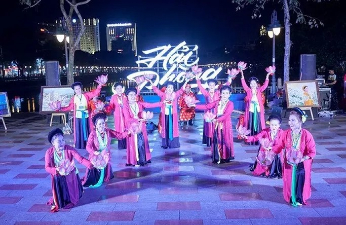 Việc đan xen giữa âm nhạc đương đại và nhạc cổ truyền Việt Nam sẽ tạo điều kiện cho du khách có thêm nhiều trải nghiệm mới