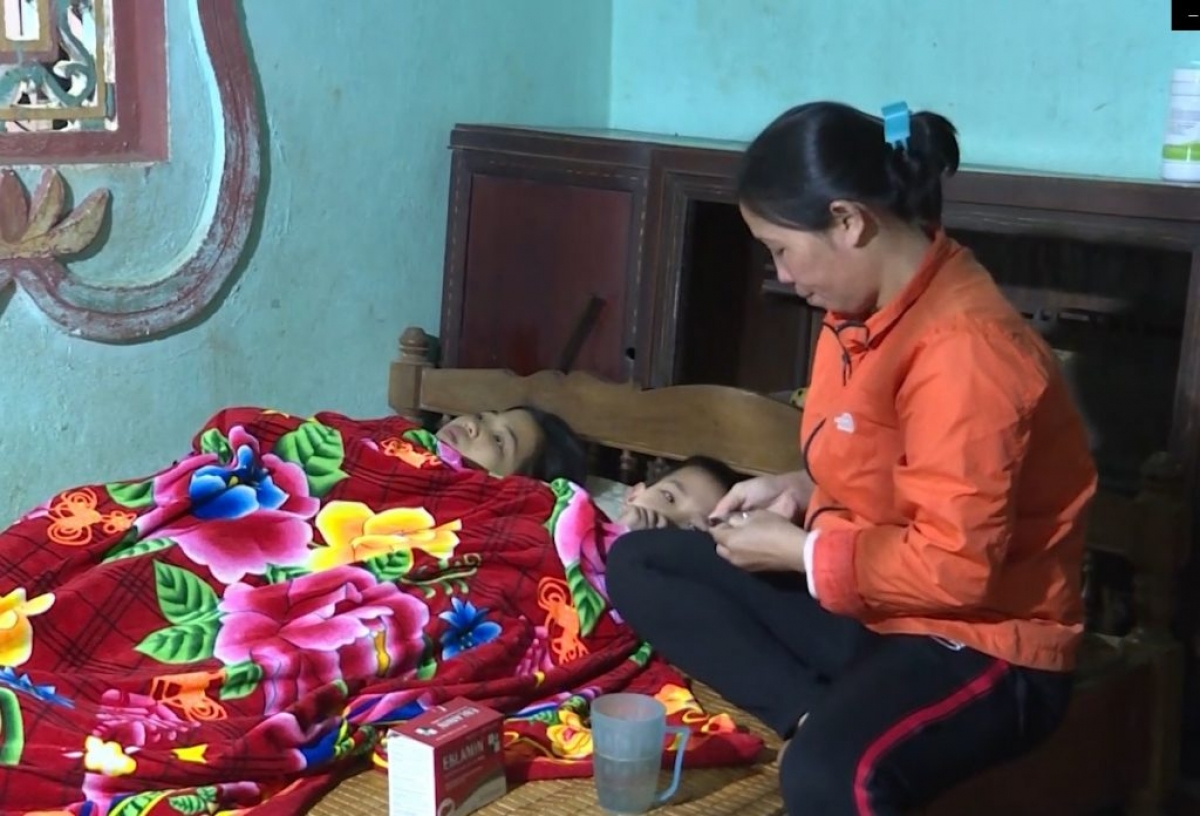 Căn bệnh tan máu bẩm sinh đã trở thành nỗi ám ảnh với gia đình chị Xuân