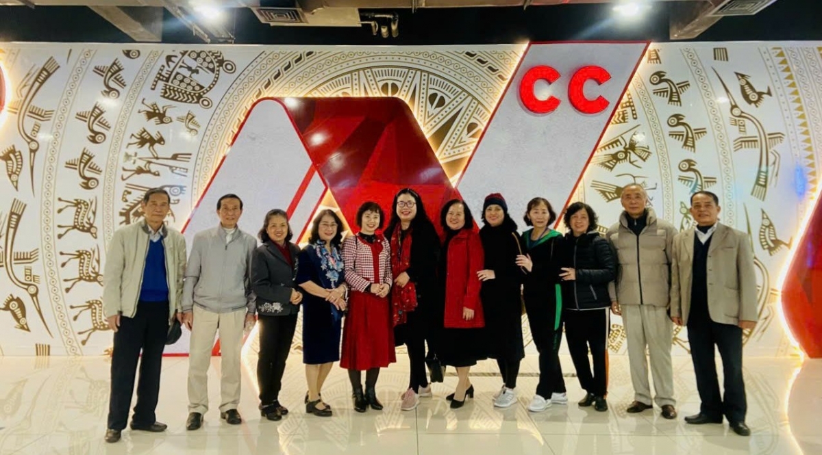 Câu lạc bộ những người yêu Điện ảnh xem phim của tổ dân phố số 12 khu đô thị Mỹ Đình 2