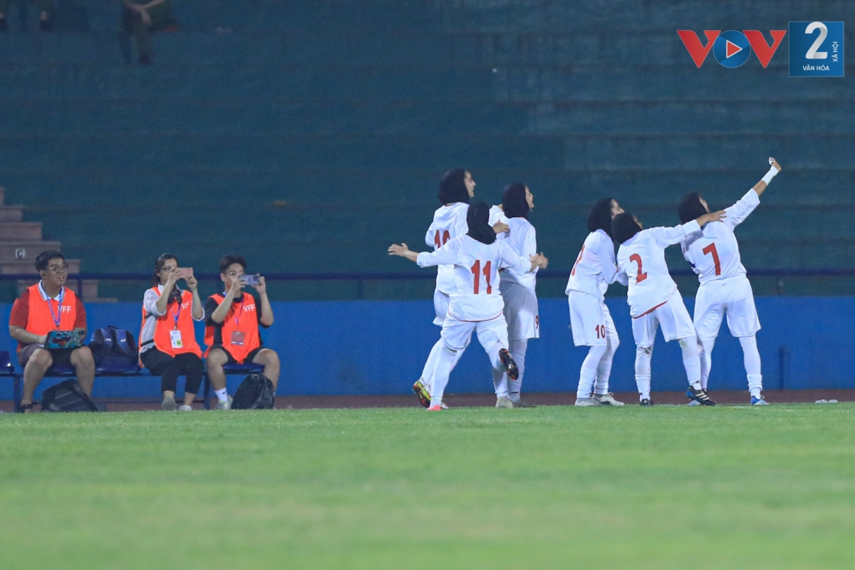 U20 nữ Iran bất ngờ có bàn thắng vươn lên dẫn trước ở ngay phút thứ 9