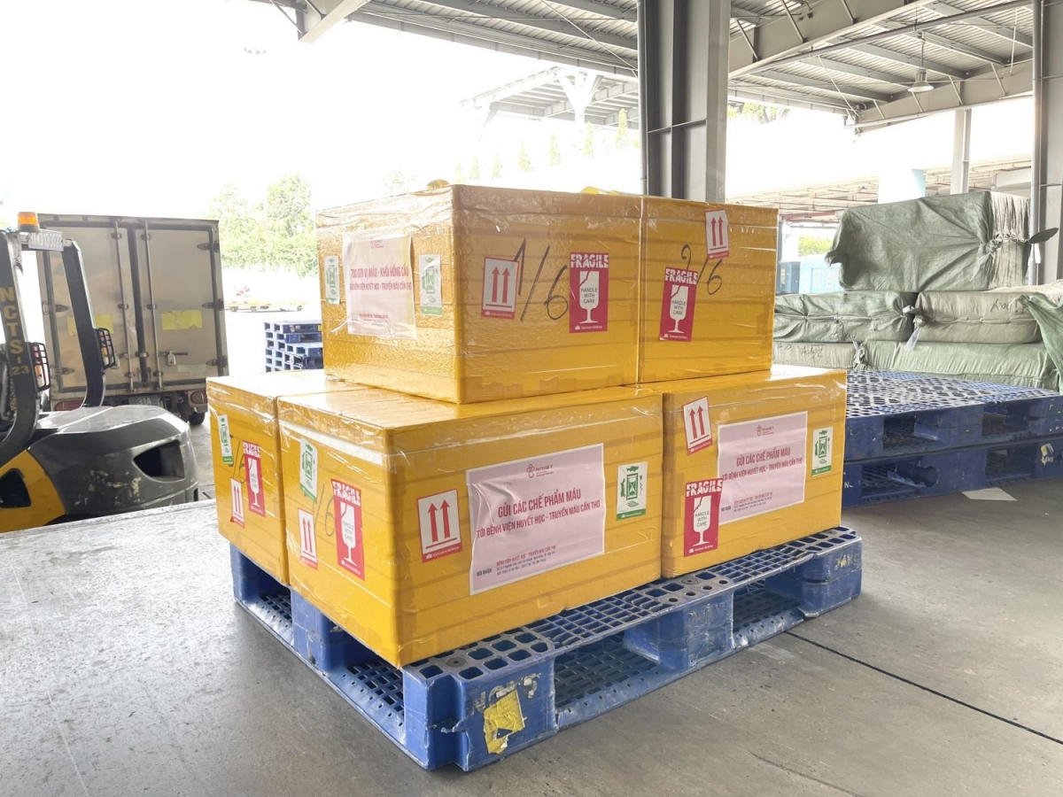 Viện Huyết học – Truyền máu TW cung cấp máu nhiều đợt cho Cần Thơ