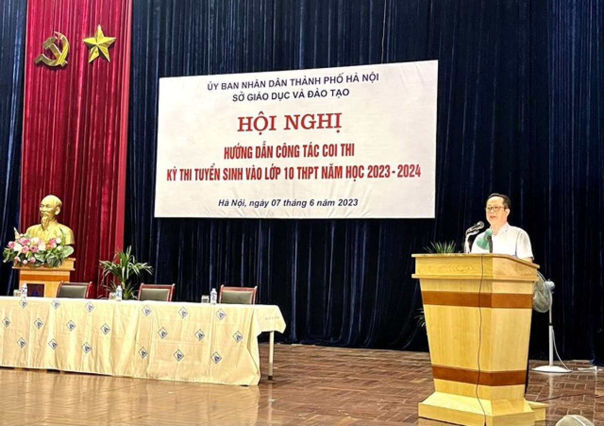 Ông Trần Thế Cương – Giám đốc Sở GD&ĐT Hà Nội phát biểu tại Hội nghị