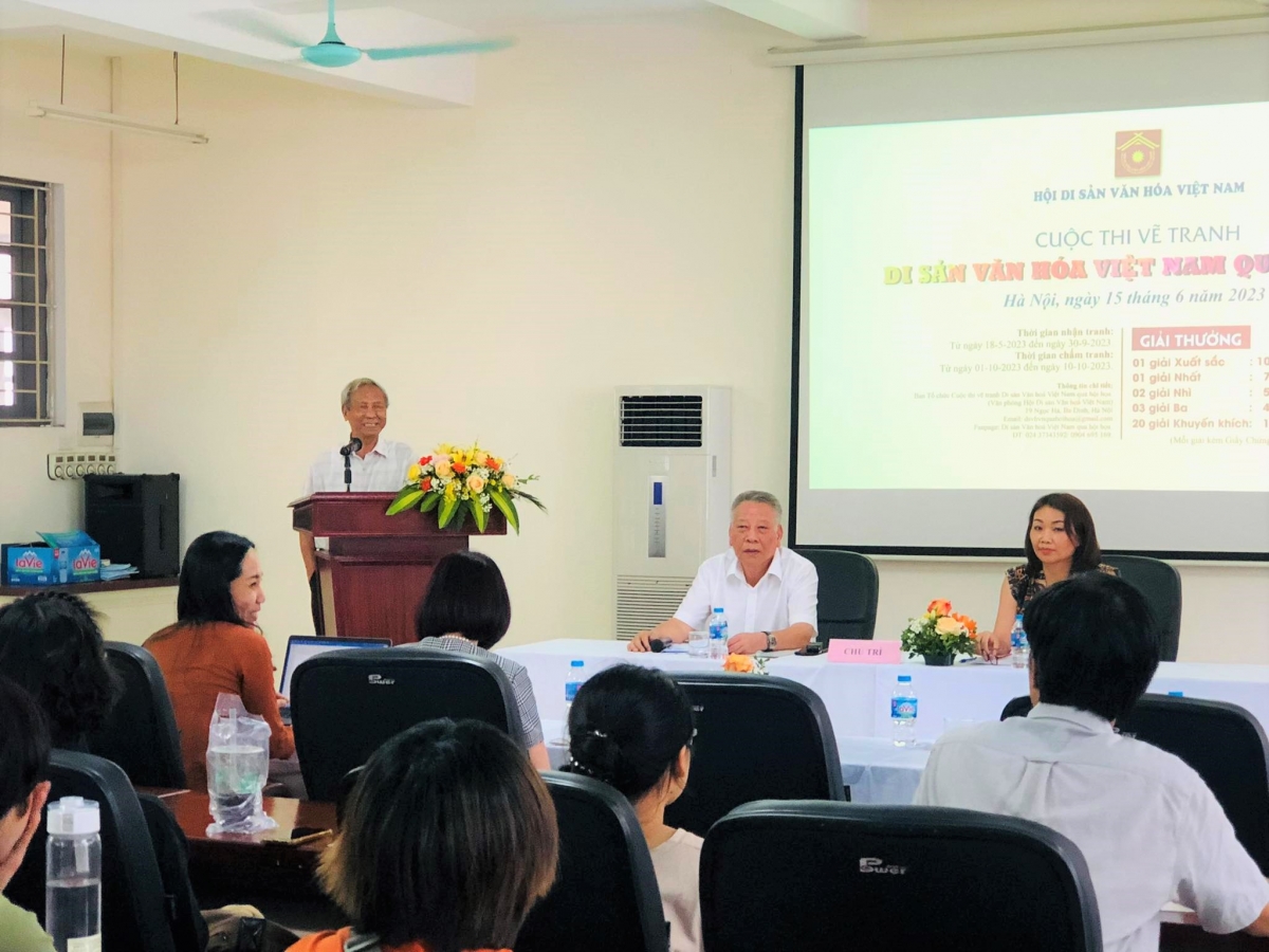 PGS.TS Đỗ Văn Trụ - Chủ tịch Hội Di sản Văn hóa Việt Nam, Trưởng Ban chỉ đạo cuộc thi vẽ tranh "Di sản văn hóa Việt Nam qua hội họa"