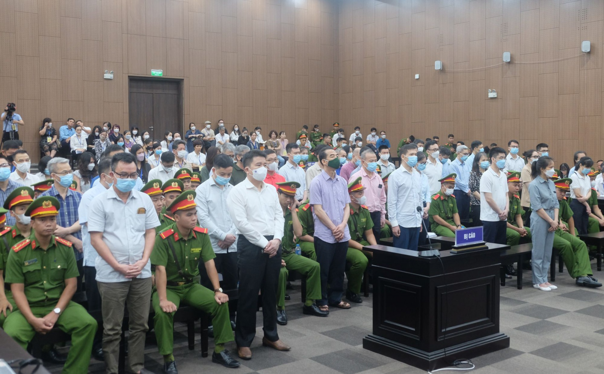 Các bị cáo tại phiên xét xử